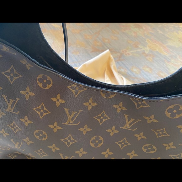 Louis Vuitton Flower Hobo Noir - Picture 10 of 15